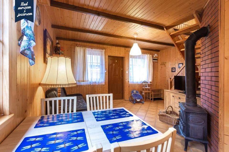 Caloroczne Domki Nad Morzem I Jeziorem Jezierzany Kültér fotó